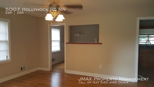 Building Photo - 5007 Hollyhock Rd NW