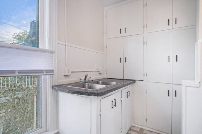 Foto del edificio - 1309 S 32nd St