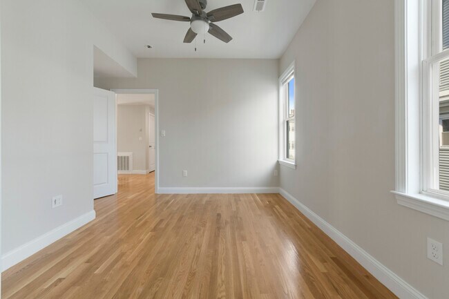 Foto del edificio - 4 Benson St