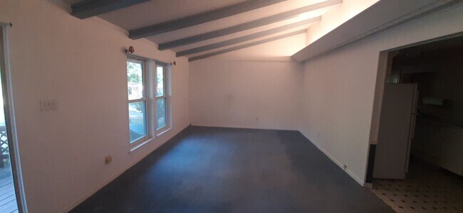 Foto del edificio - 132 Dunn Hollow Dr