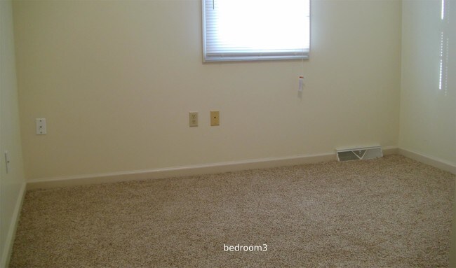 Building Photo - 2906 Harbor Dr