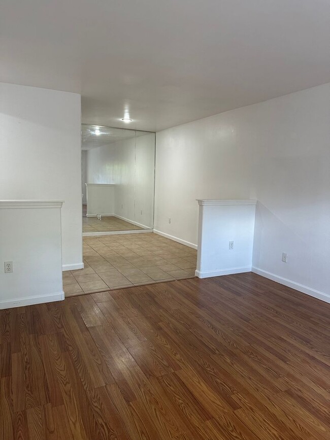 Building Photo - 54TH ST - Beautiful 1/1 Condo w Patio, Stainless Kitchen, Near SDSU!
