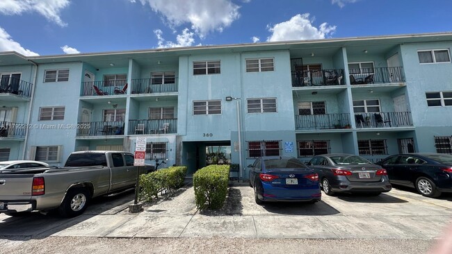 Foto del edificio - 380 E 35th St