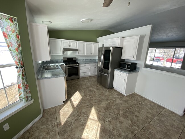 Kitchen - 3081 Jackie Ct