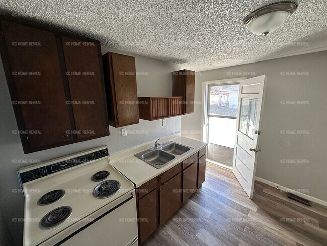 Foto del edificio - Cute 1 bed 1 bath condo unit in Independence!