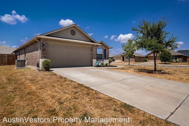 Building Photo - 4 br, 2 bath House - 702 Luna Vista Dr