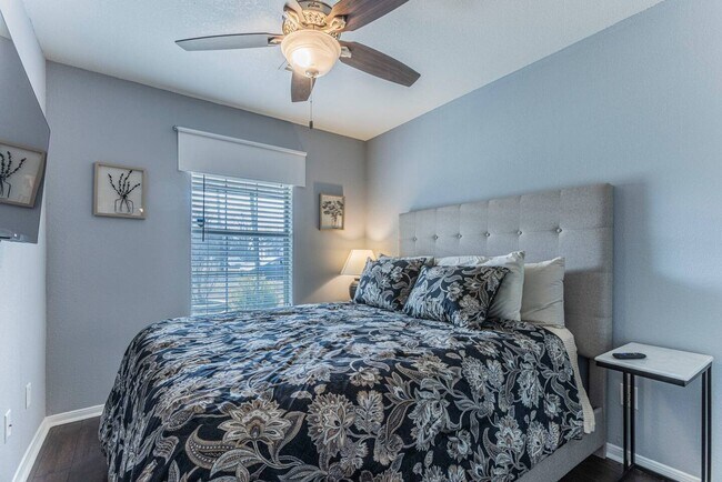 Building Photo - 1202 Spring St