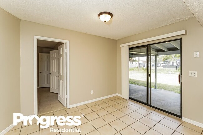 Foto del edificio - 6502 Kenwood Rd
