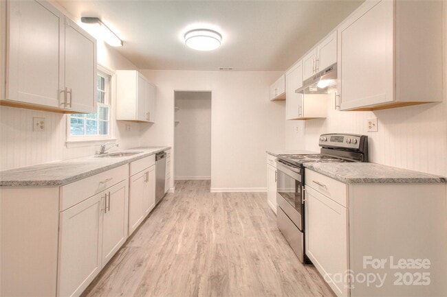 Foto del edificio - 614 Teresa Cir