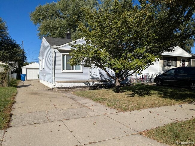 Foto del edificio - 22843 Heussner Ave