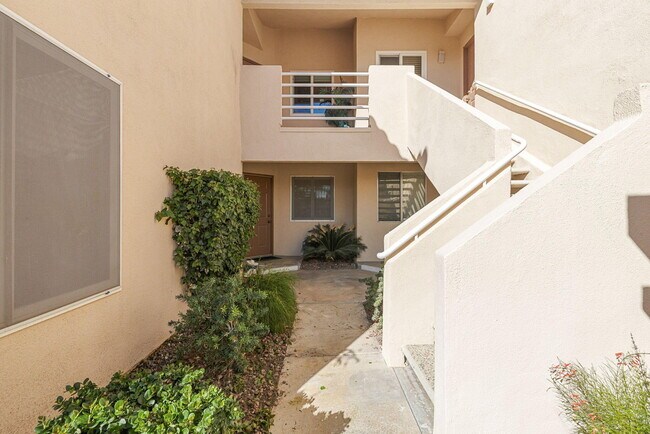 Building Photo - 78145 Crimson Ct