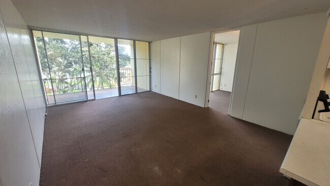 Foto del edificio - Recently Upgraded Spacious 1 Bedroom Apartment in the Ridgecrest Complex.