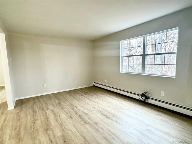 Foto del edificio - 13-19-19 Cole St