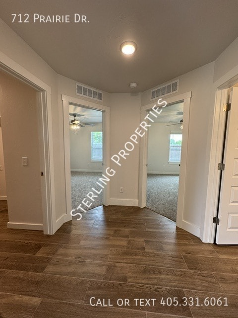 Building Photo - 712 Prairie Dr