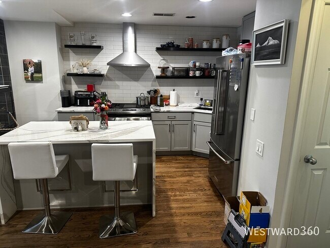 Foto del edificio - 2629 N Ashland Ave