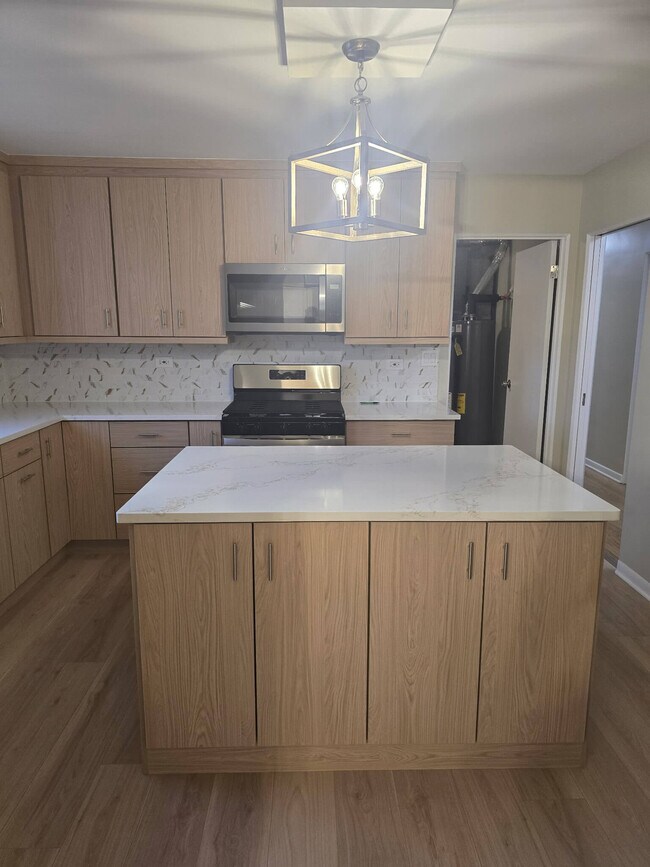 Foto del edificio - 4116 W 109th St