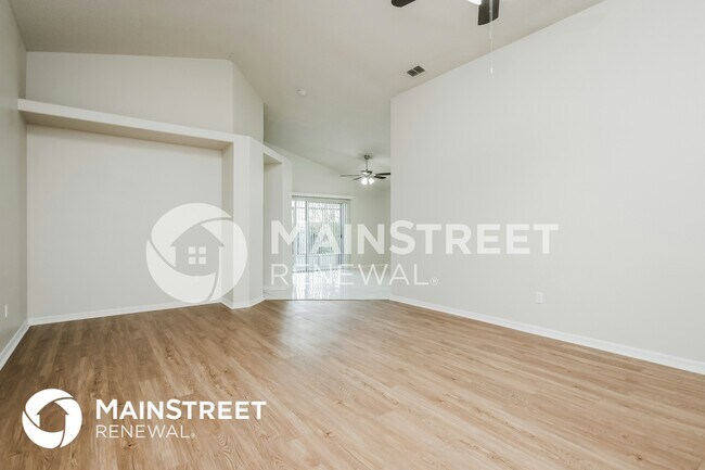 Building Photo - 2321 Paulette Dr