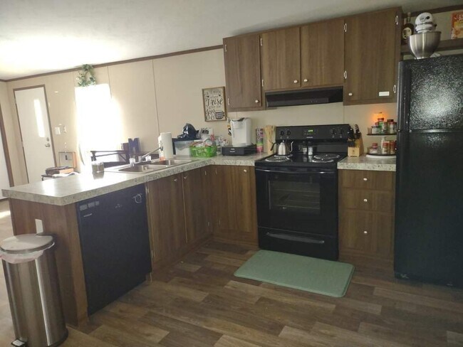 Foto del edificio - 12183 Farm to Market Rd 730 N