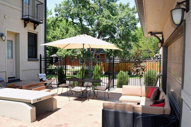 Back Yard - 1004 E Ohio Ave
