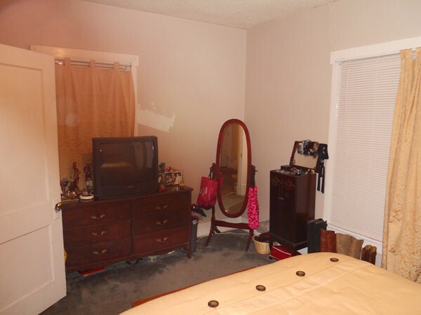 Dormitorio - 913 Claflin Rd