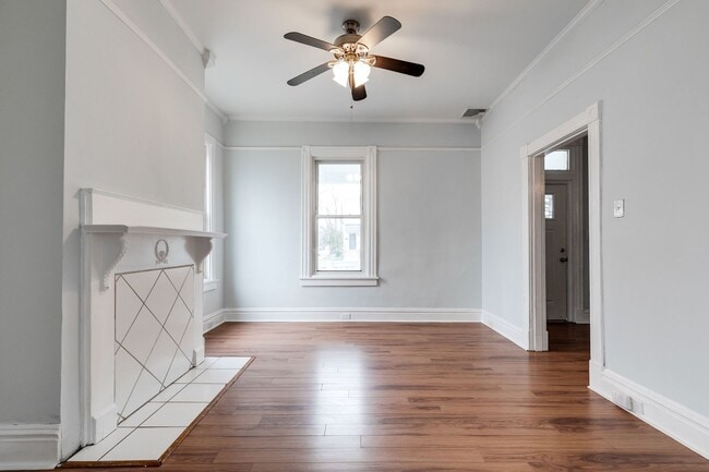 Building Photo - 3 Bedroom Home in North Highland Park ***A...