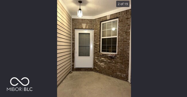 Foto del edificio - 5548 James Blair Dr