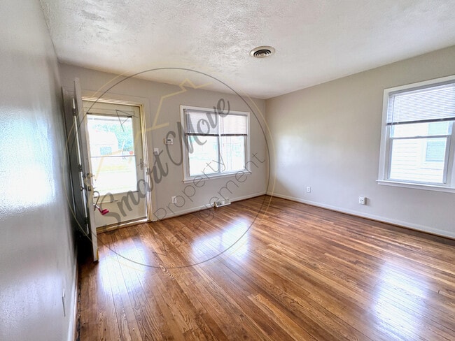 Building Photo - 13312 Sherman Ave