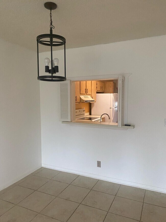 Foto del edificio - 2906 SW 21st Terrace