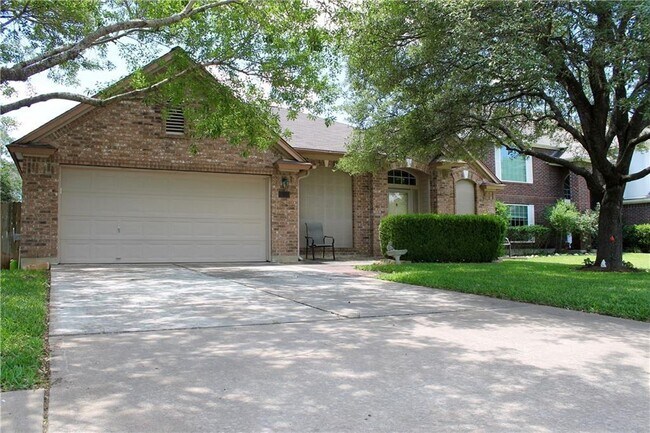Foto del edificio - 17820 Park Valley Dr