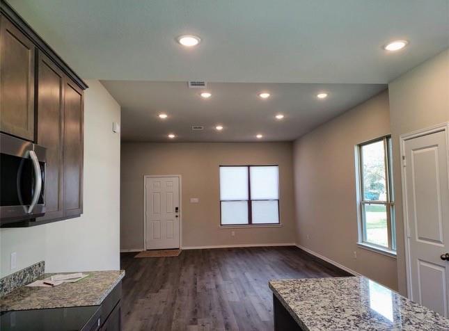 Building Photo - 905 Chickasaw Dr