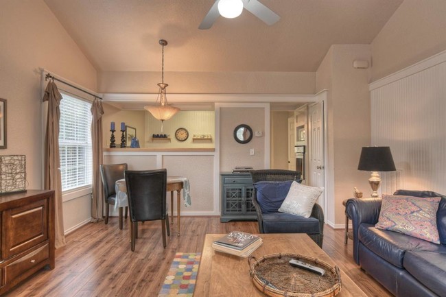 Building Photo - 10615 Serenity Sound