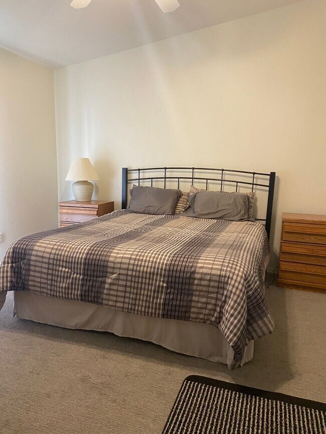 Foto del edificio - Furnished Home - Available April through N...