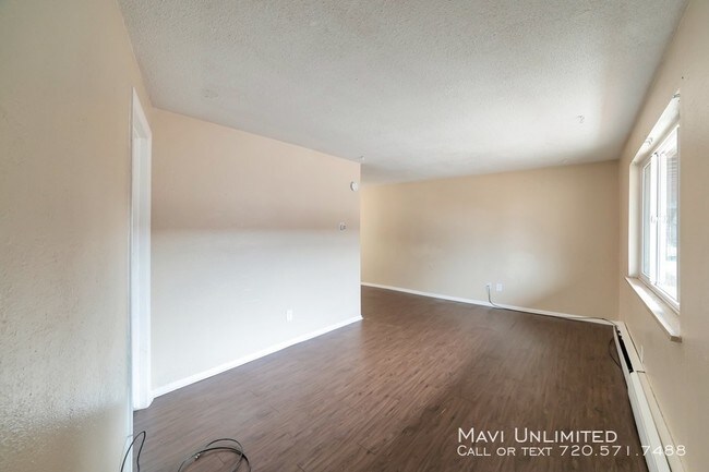 Building Photo - 5361 Everett St
