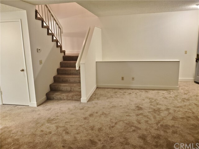 Building Photo - 26375 Waterford Cir