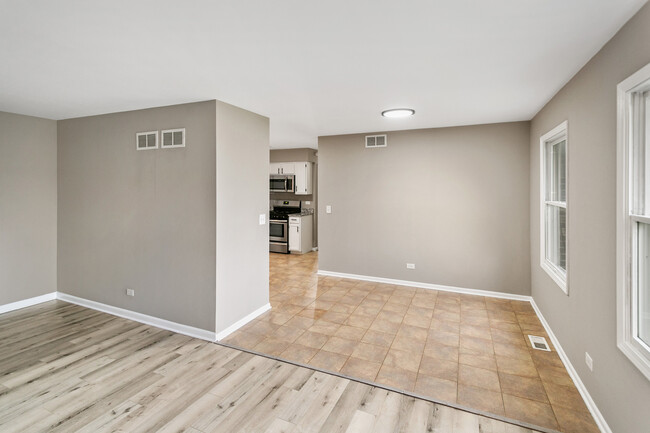 Building Photo - 1569 Galway Dr