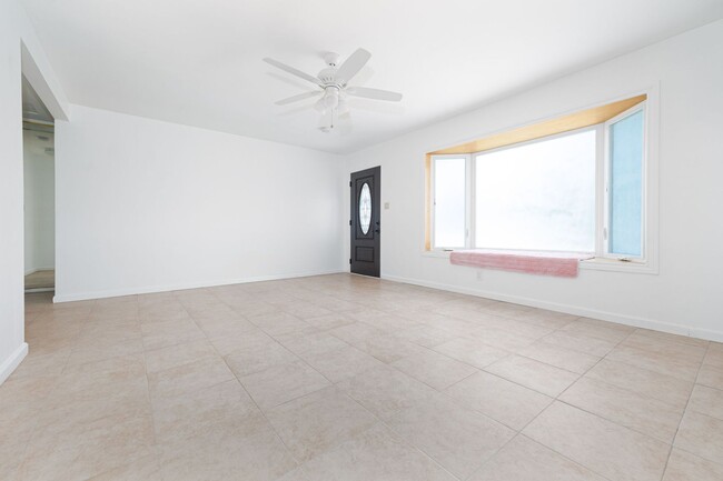 Foto del edificio - Cozy 2 Bedroom Home in Clairemont Mesa | A...