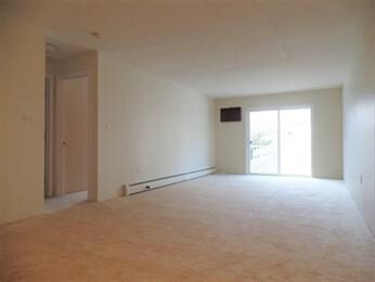 Foto del edificio - 24 Kenmar Dr