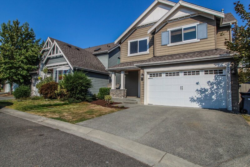 Foto principal - 319 204th St SE