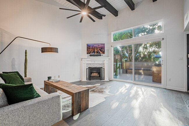 Building Photo - 1906 Grant Ave