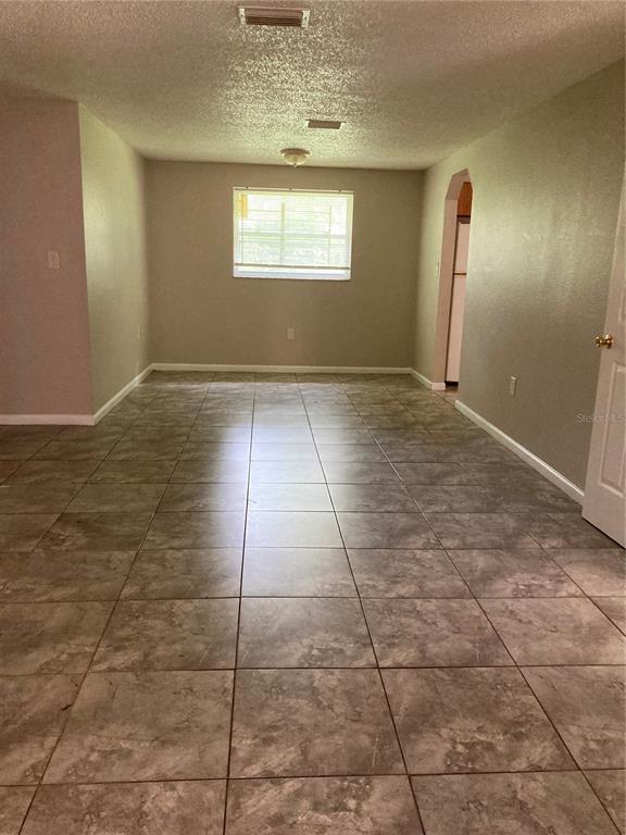 Building Photo - 2605 E 26th Ave