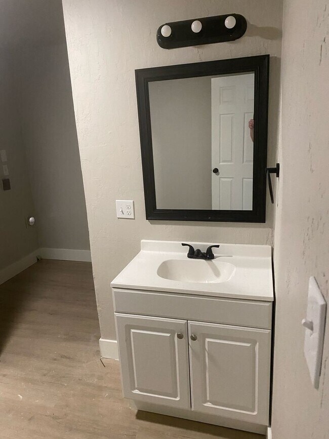 Foto del edificio - 325 -327-1838 W. Sunnyside Ave.