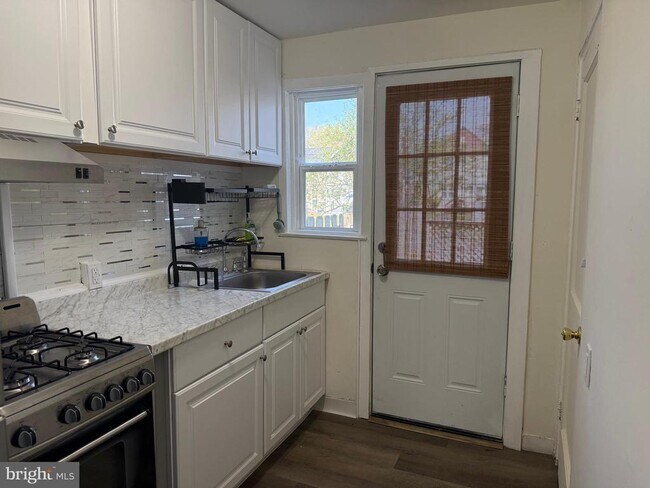 Foto del edificio - 1333 Sycamore Ave