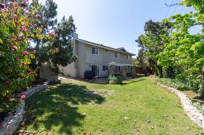 Building Photo - 6011 Annette Cir