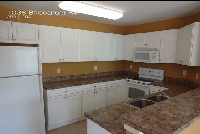 Building Photo - 1038 Bridgeport Way