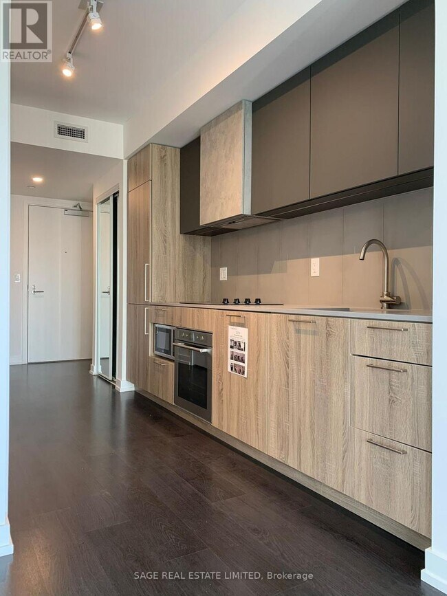 Photo du bâtiment - 19 Western Battery Rd