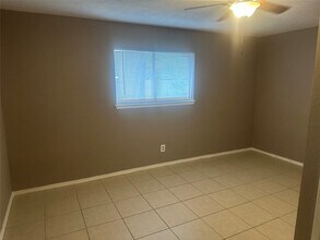 Building Photo - 4202 Ponca St