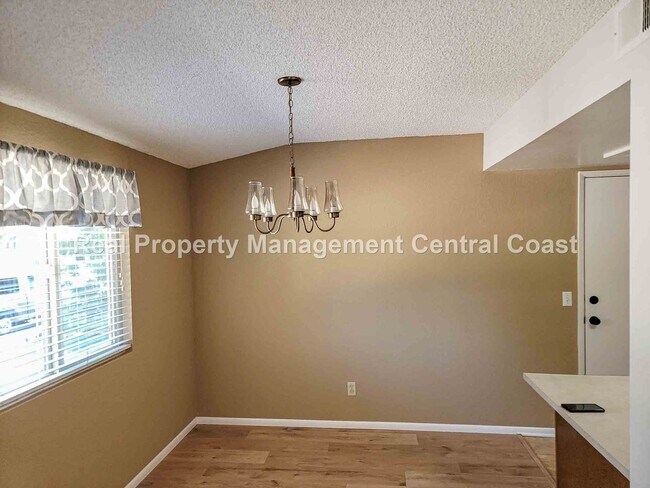 Building Photo - AVAILABLE NOW - Charming Home in 55+ Commu...