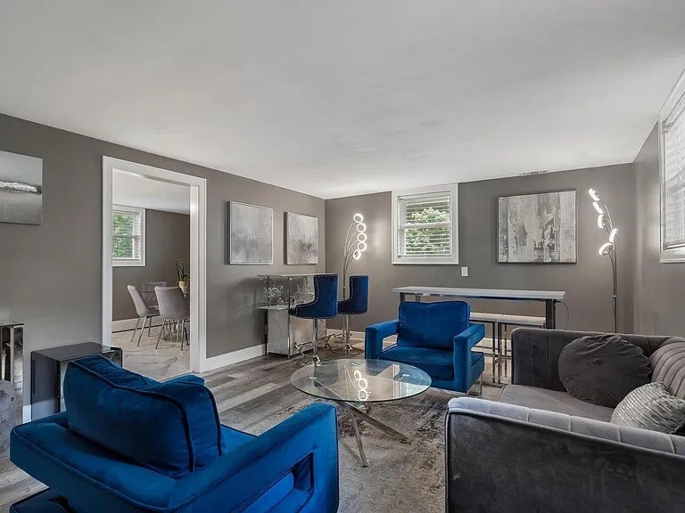 Foto principal - 2103 Pond St