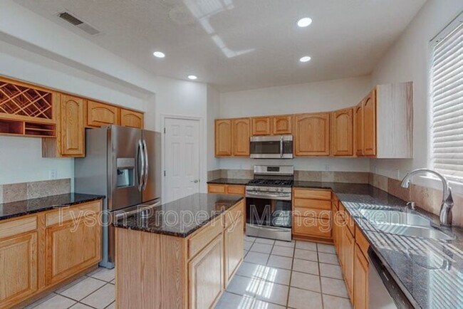 Building Photo - 8705 Silvercrest Ct NW