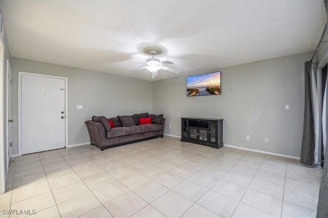 Building Photo - 3635 Boca Ciega Dr